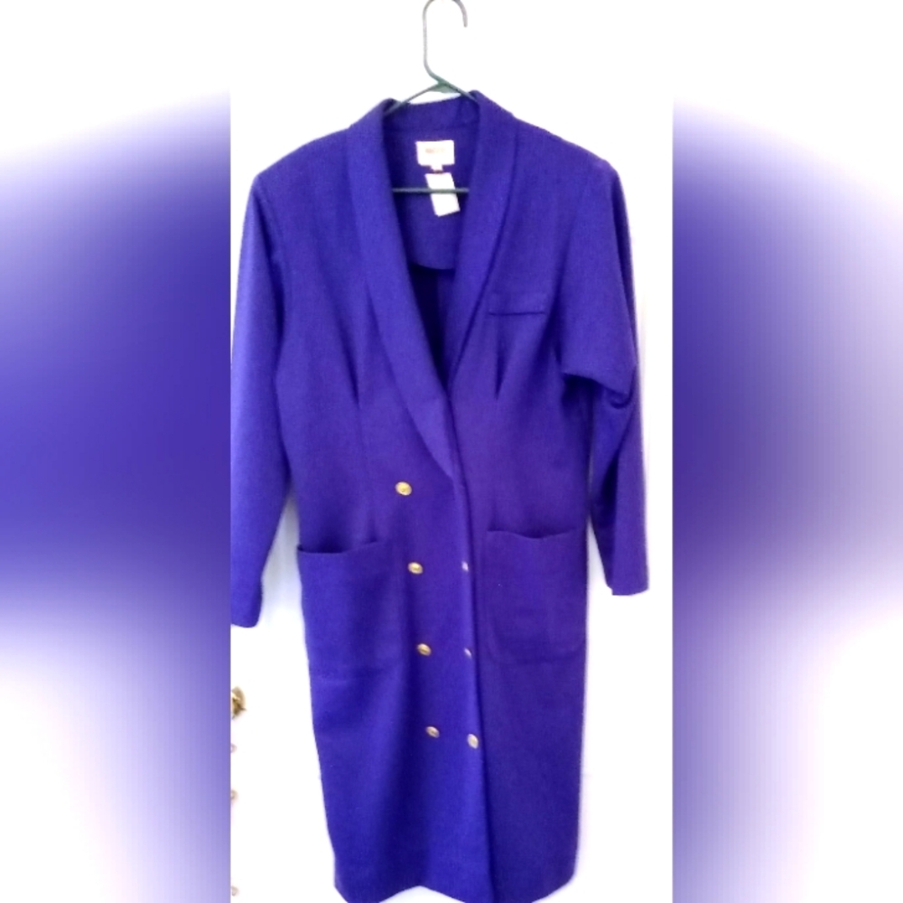 Leslie Fay for Lord Taylor Eggplant Purple Size 16 Coat wih Gold Buttons